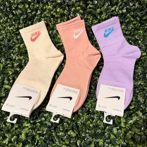 Nike Pastel Crew Socks Trio - Cream, Peach, Lavender
